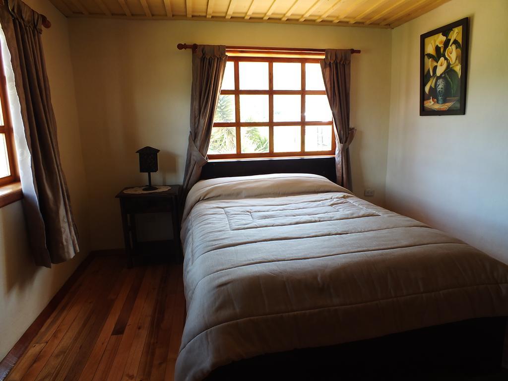 Hosteria La Condesa Bed & Breakfast Honorato Vasquez Room photo